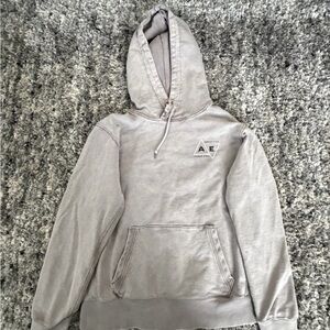 American Eagle Light Gray Sweatshirt